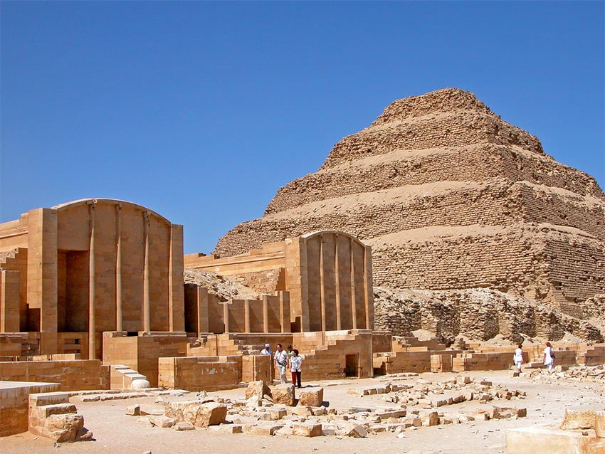 Pyramide à degrés du roi Djoser